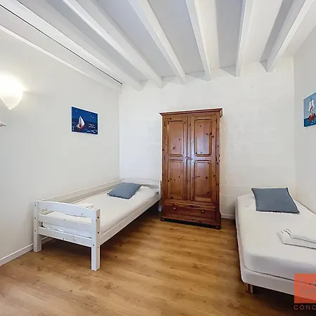 Holiday home L'espadon Proximite